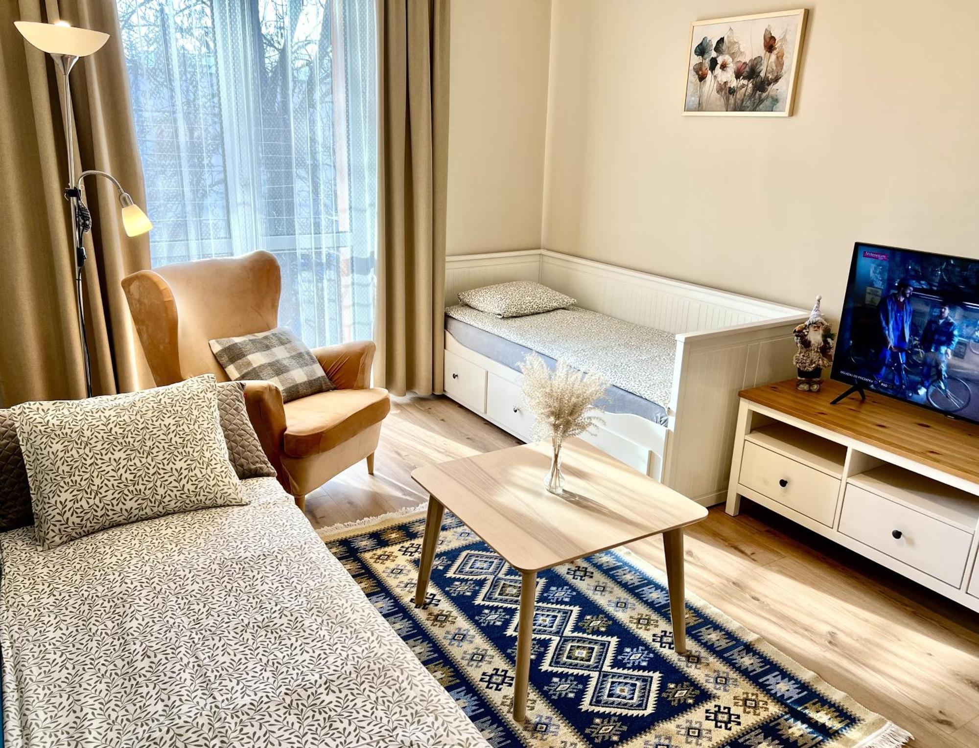 Apartament Akacja Centrum Rzeszow Bagian luar foto
